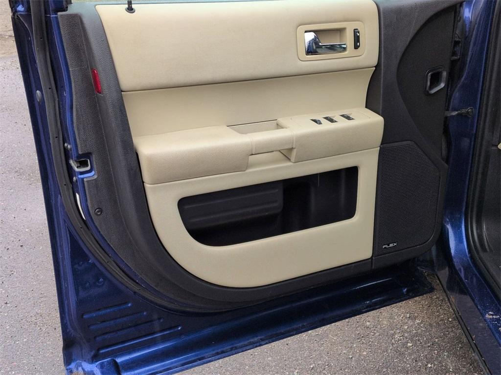 used 2014 Ford Flex car, priced at $7,272