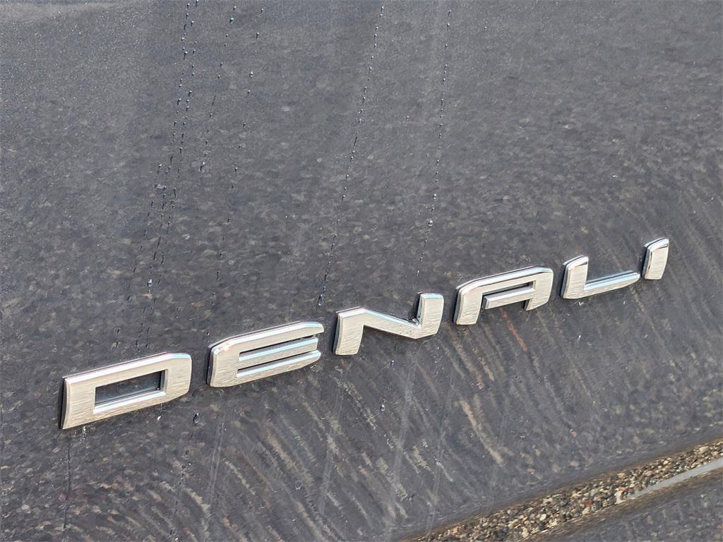 used 2022 GMC Yukon car, priced at $53,995
