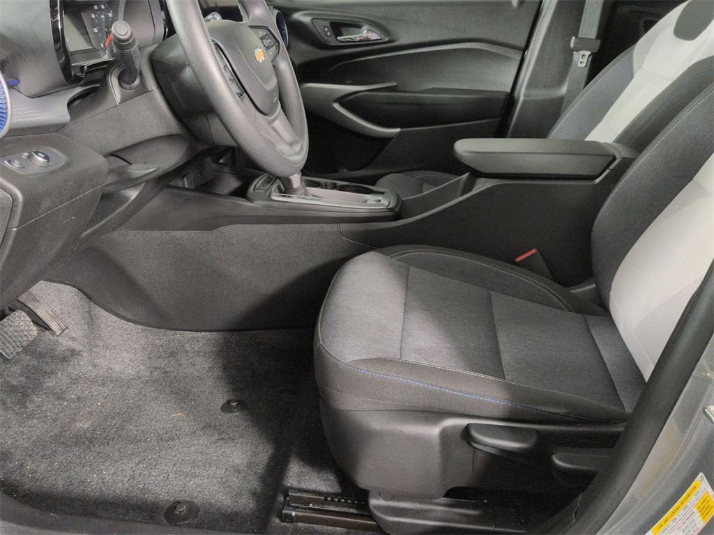 used 2024 Chevrolet Trax car, priced at $19,995