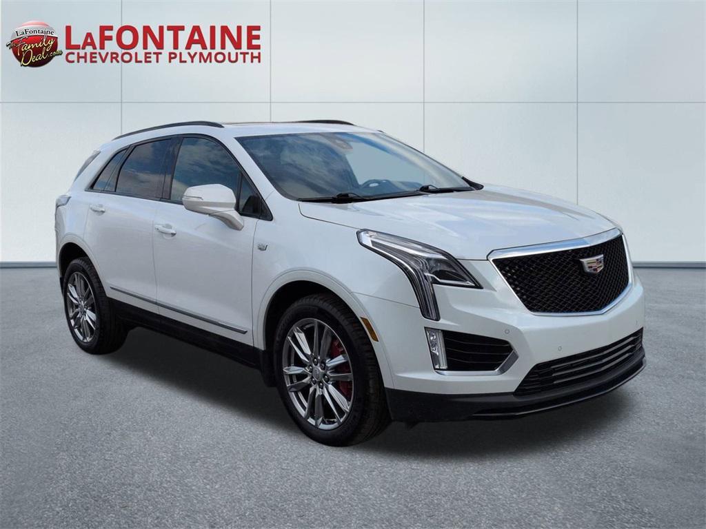 used 2022 Cadillac XT5 car, priced at $35,995