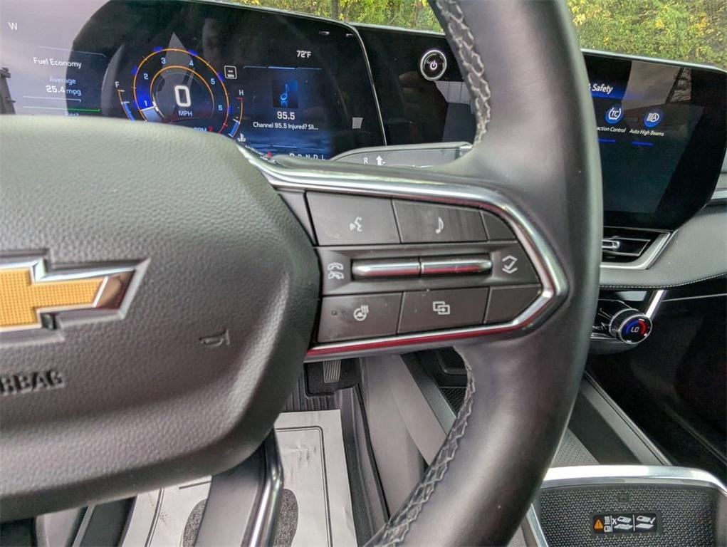 used 2025 Chevrolet Equinox car, priced at $29,595