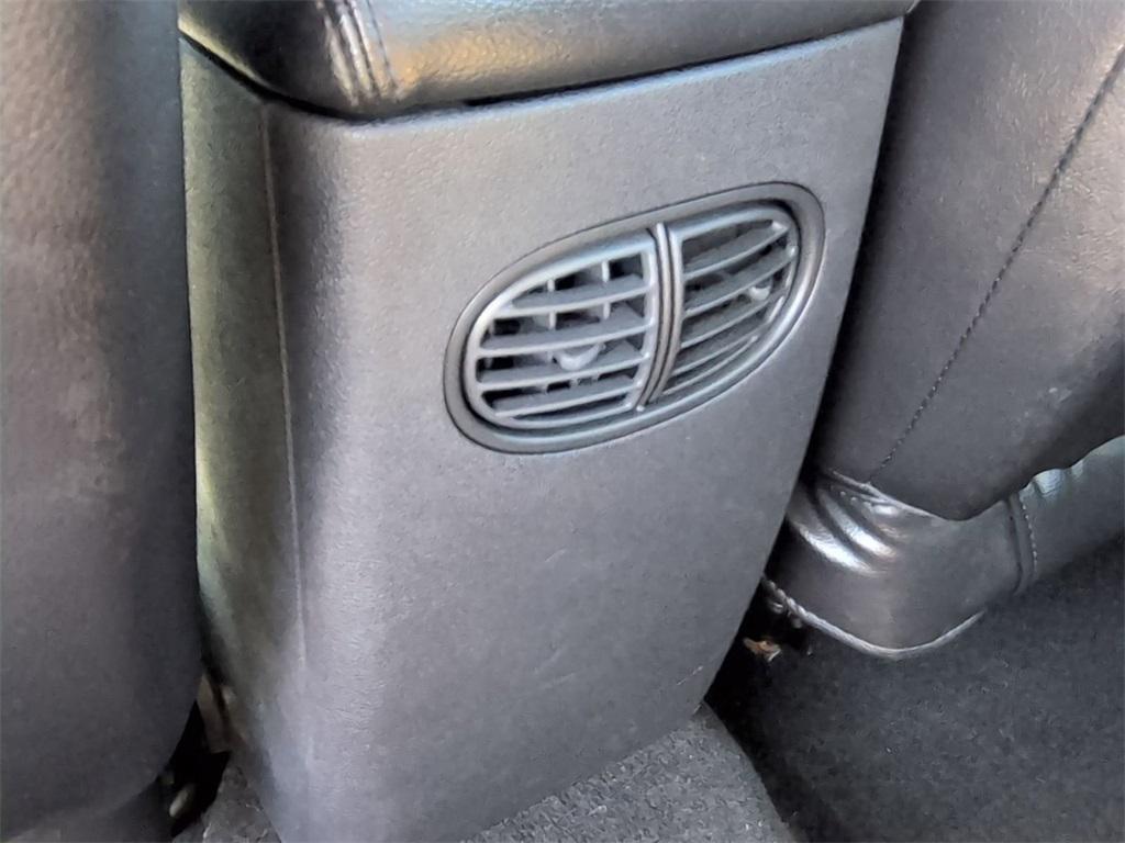 used 2005 Ford Five Hundred car, priced at $4,995