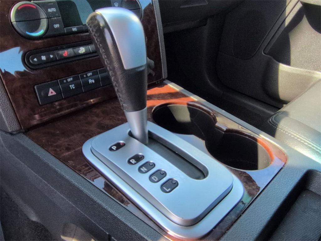 used 2005 Ford Five Hundred car, priced at $4,995