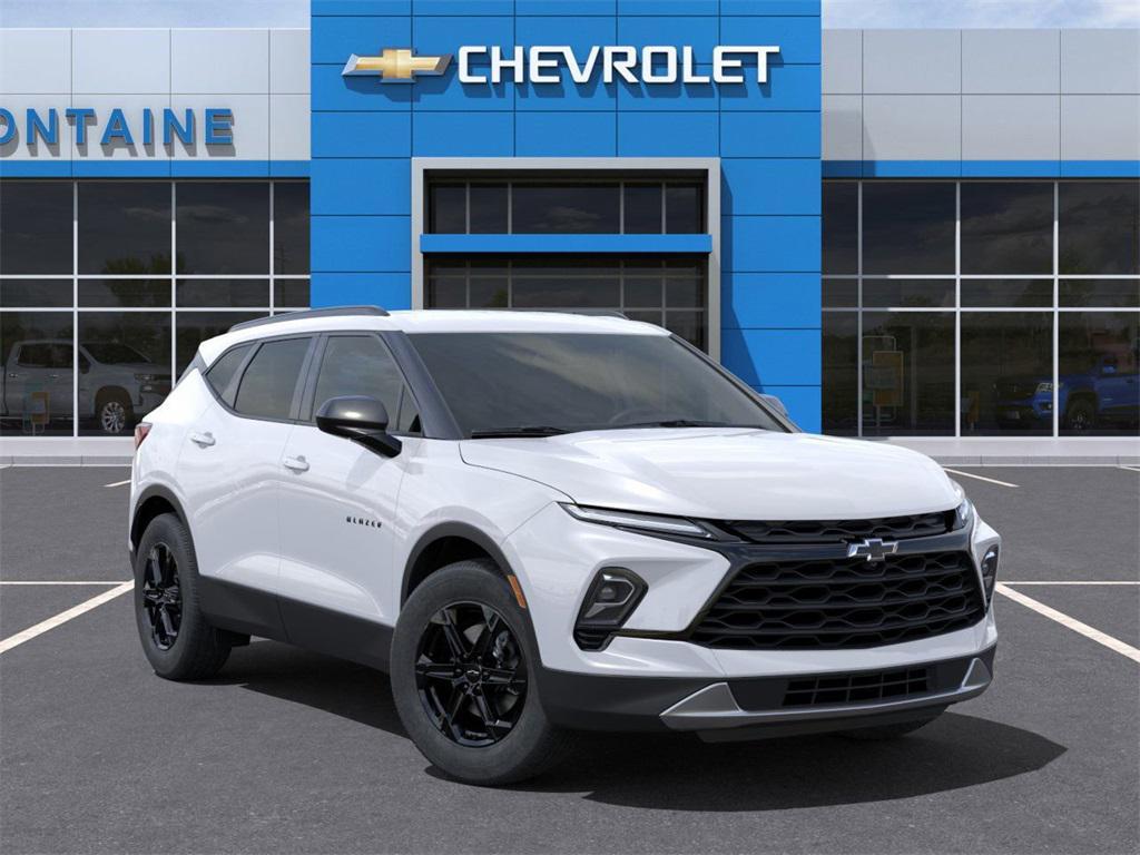 new 2025 Chevrolet Blazer car, priced at $37,519