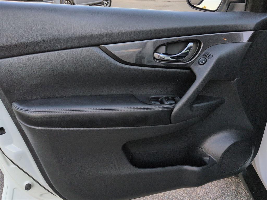 used 2017 Nissan Rogue car, priced at $12,995