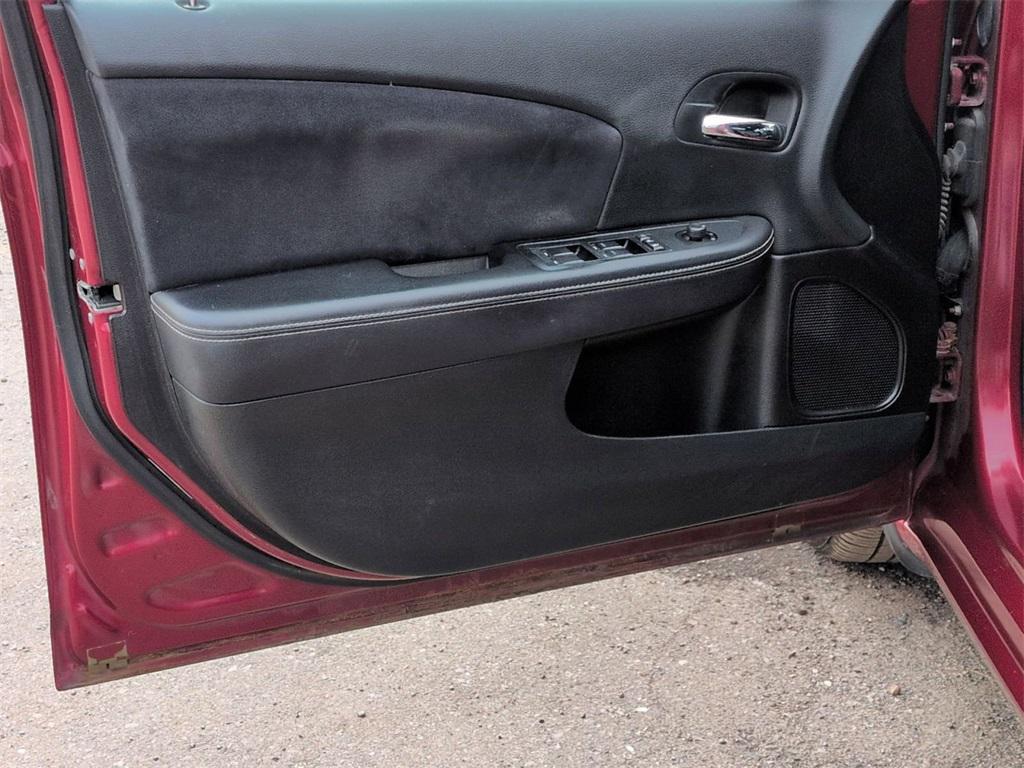 used 2014 Chrysler 200 car, priced at $5,295