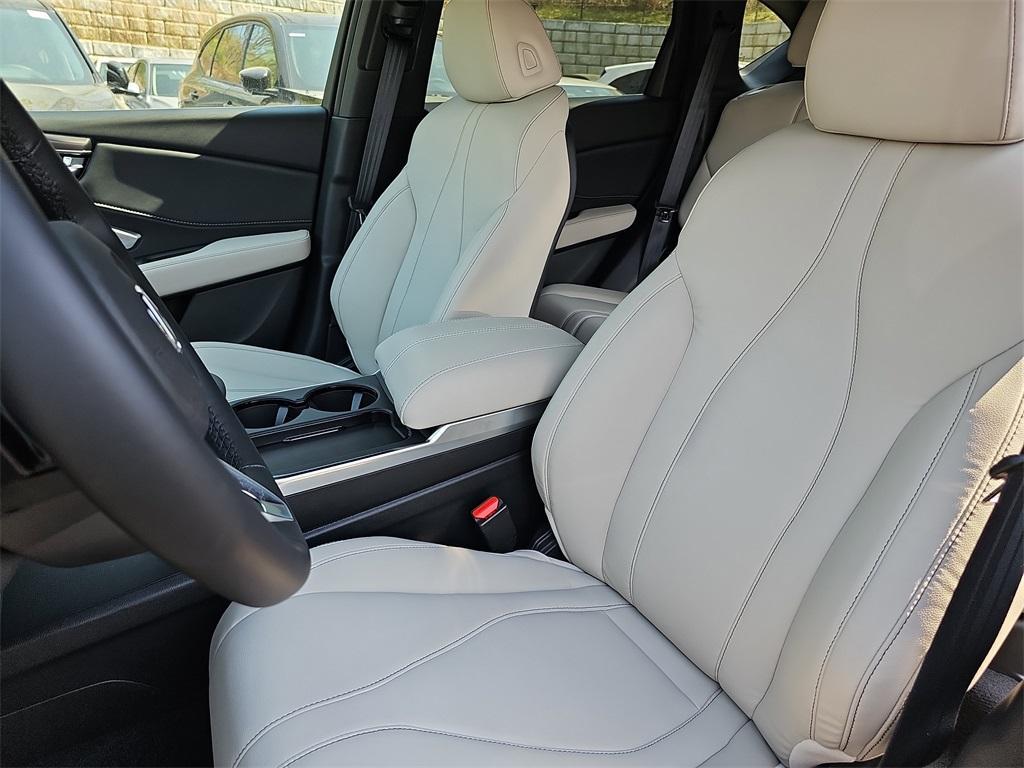 new 2025 Acura RDX car, priced at $46,650