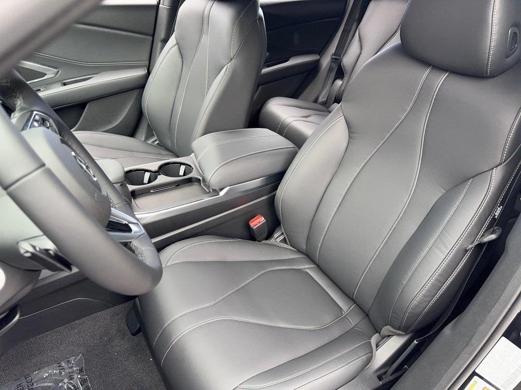 new 2025 Acura RDX car, priced at $46,650