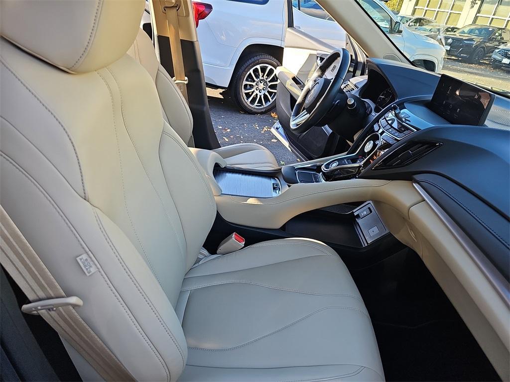 used 2022 Acura RDX car, priced at $32,000