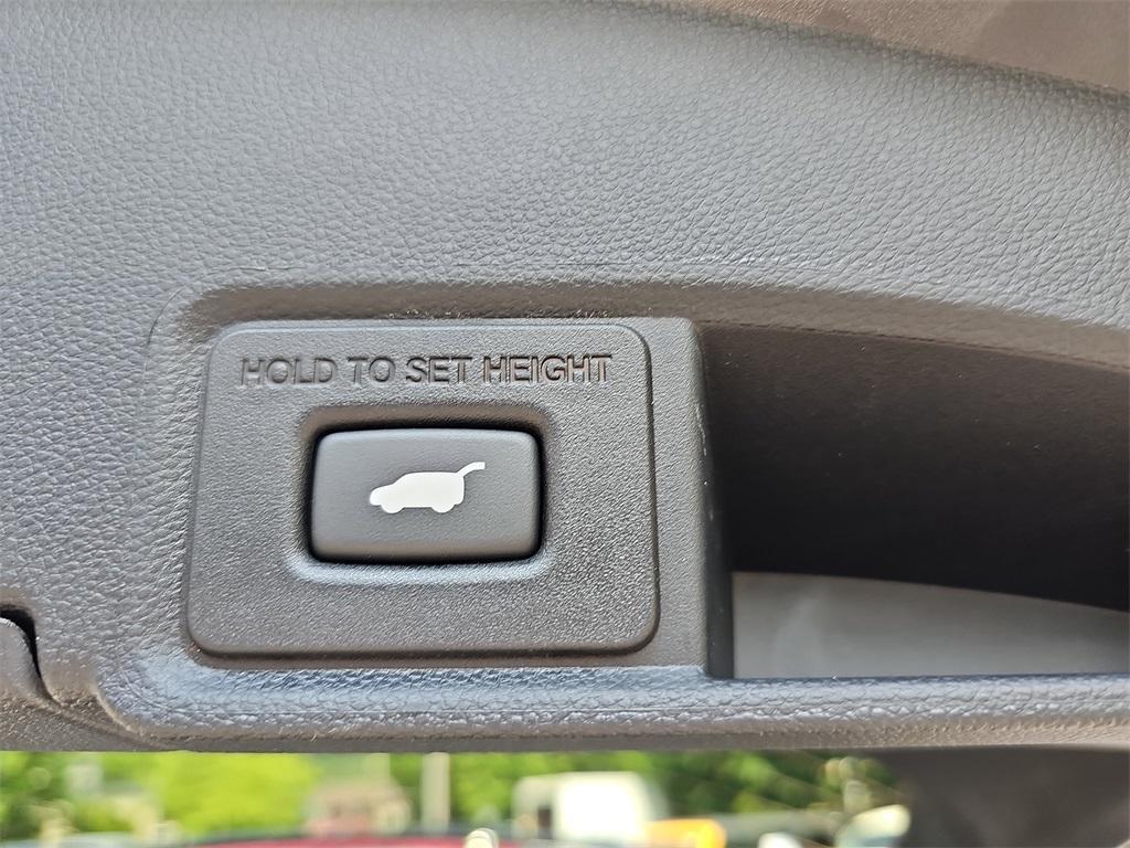 used 2022 Acura RDX car, priced at $30,248