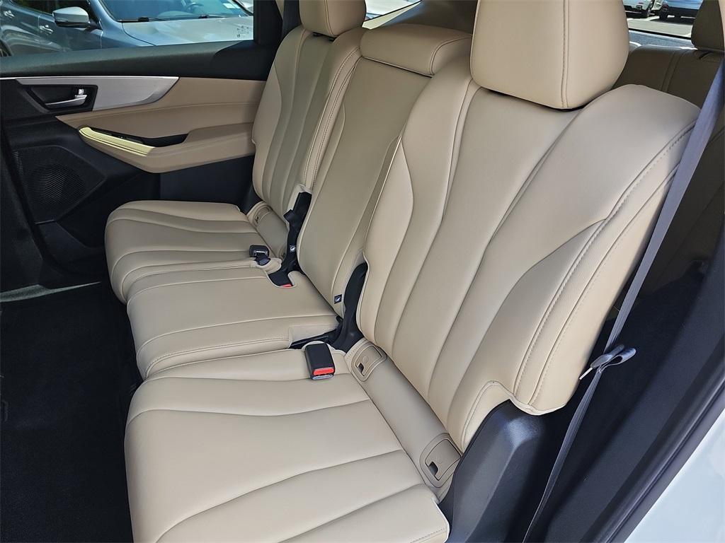 used 2022 Acura MDX car, priced at $35,500