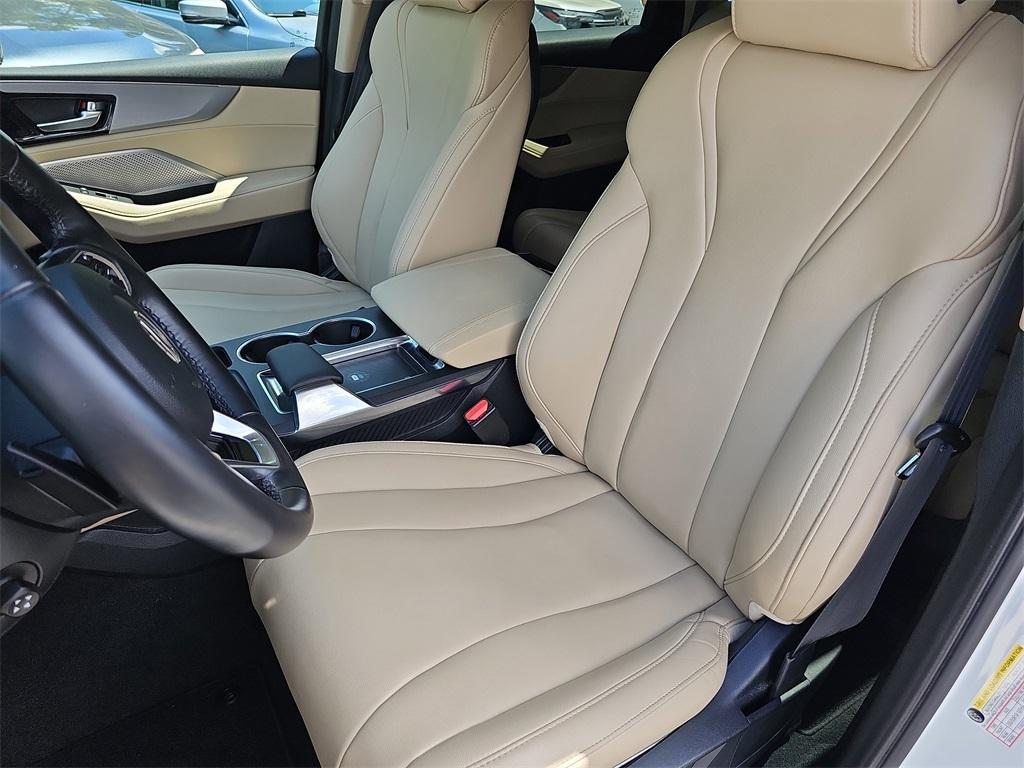 used 2022 Acura MDX car, priced at $35,500