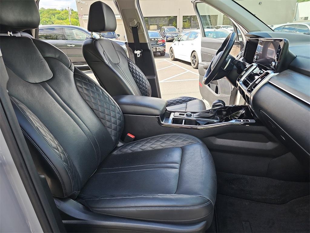 used 2022 Kia Sorento car, priced at $28,888