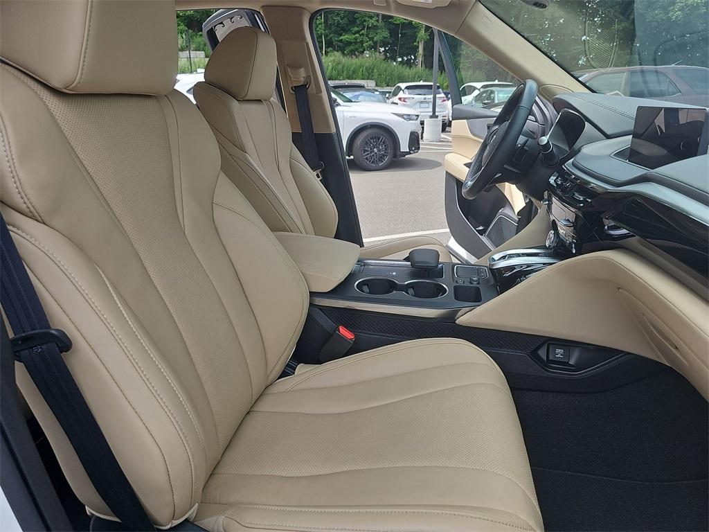 used 2022 Acura MDX car, priced at $41,000