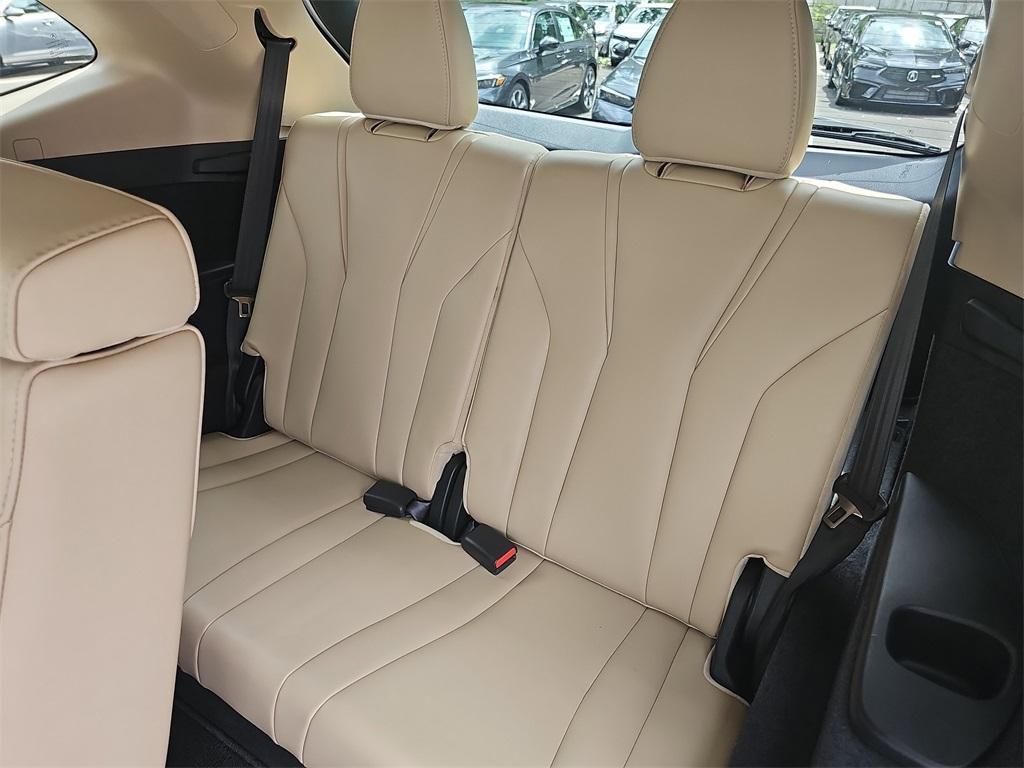 used 2022 Acura MDX car, priced at $41,000