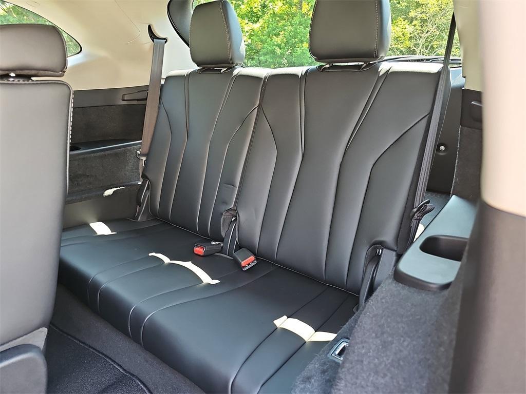 used 2023 Acura MDX car, priced at $43,888