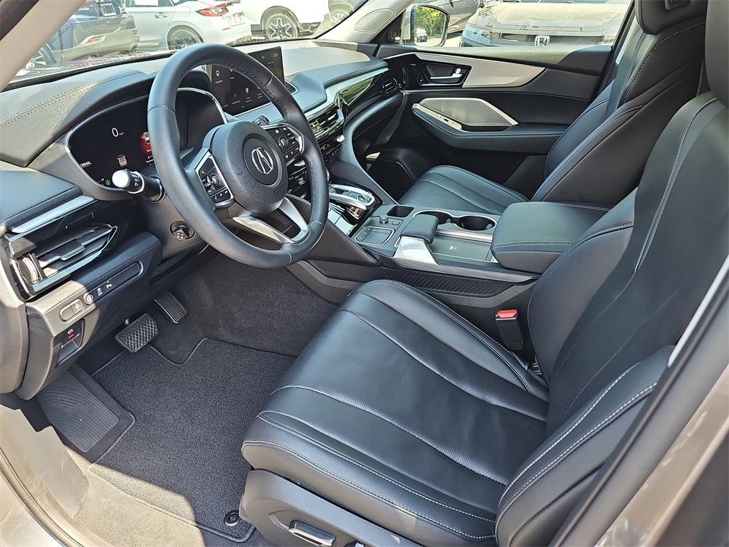 used 2023 Acura MDX car, priced at $43,888