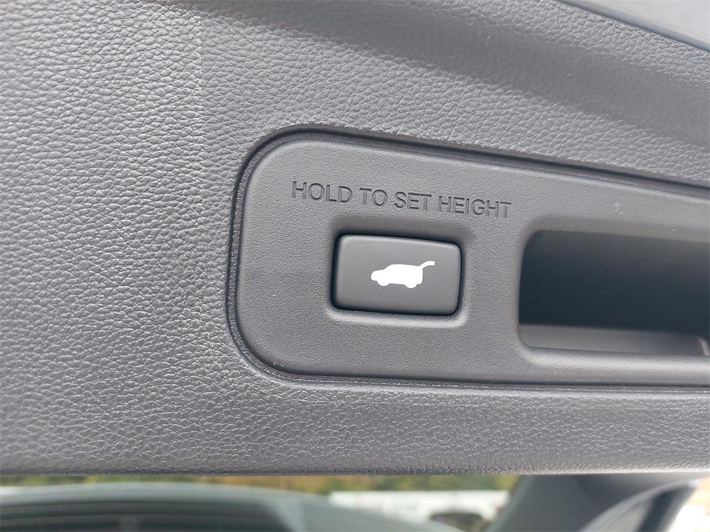 new 2026 Acura MDX car, priced at $70,850