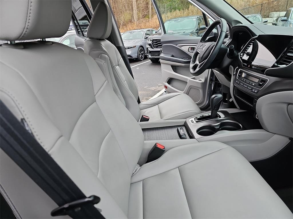 used 2020 Honda Pilot car, priced at $23,888