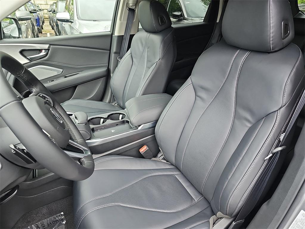 new 2025 Acura RDX car, priced at $48,650
