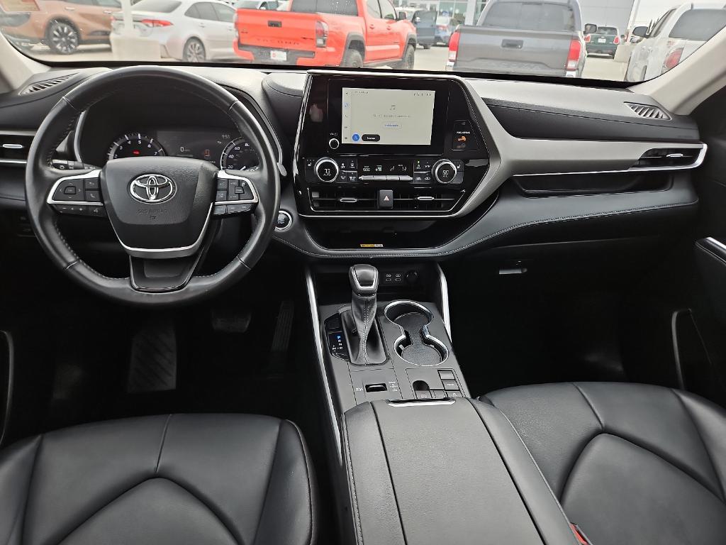 used 2023 Toyota Highlander car, priced at $37,706