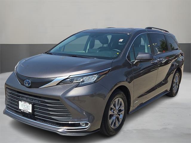 used 2021 Toyota Sienna car, priced at $37,777