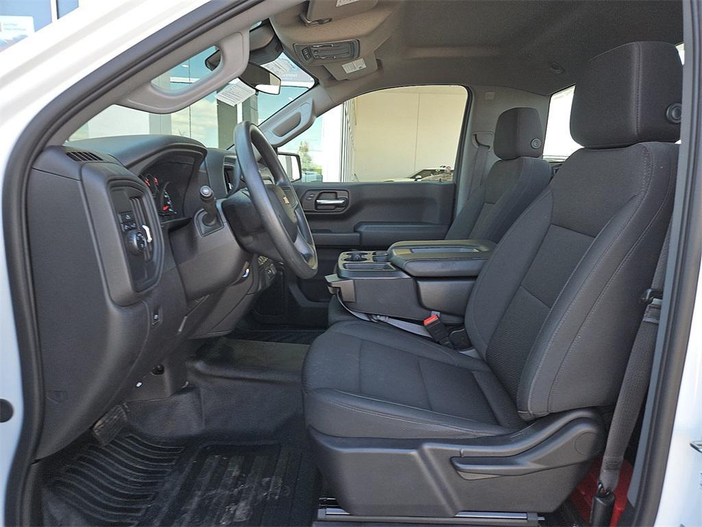 used 2024 Chevrolet Silverado 1500 car, priced at $30,257