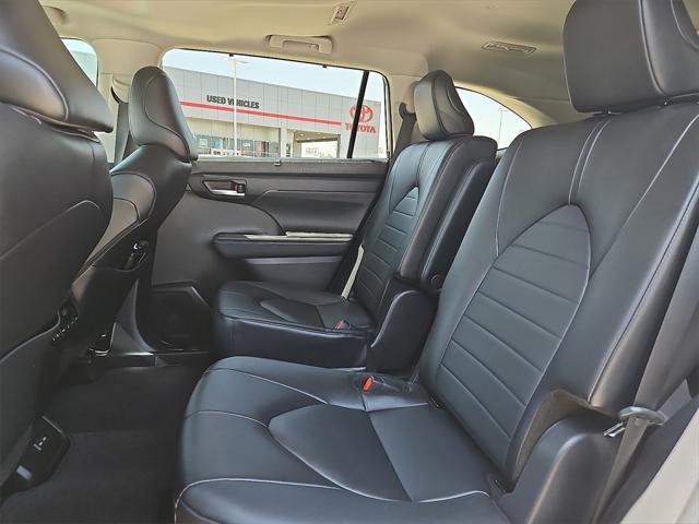 used 2024 Toyota Highlander car, priced at $47,390
