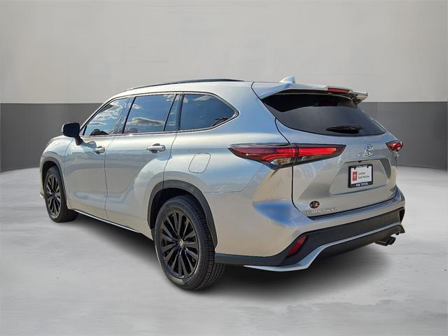 used 2024 Toyota Highlander car, priced at $45,361