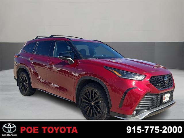 used 2023 Toyota Highlander car, priced at $43,137