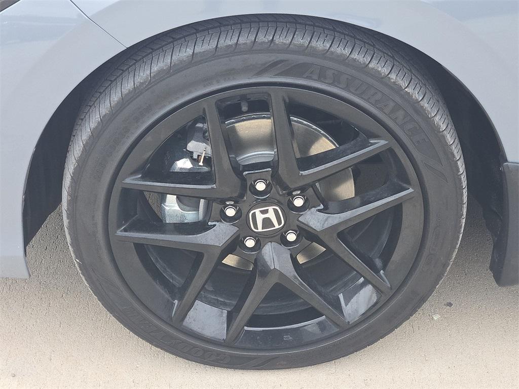 used 2025 Honda Civic Hybrid car, priced at $30,038