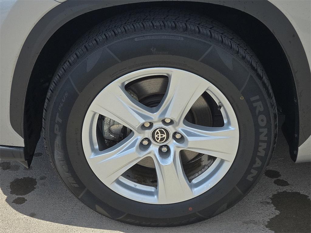 used 2023 Toyota Highlander car, priced at $35,757