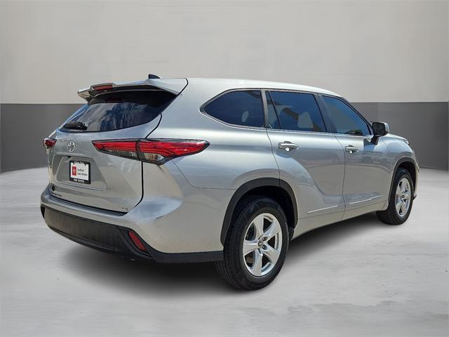used 2023 Toyota Highlander car, priced at $35,757