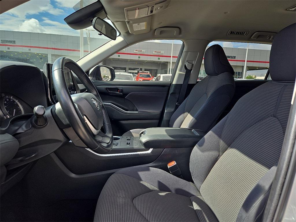 used 2023 Toyota Highlander car, priced at $35,757