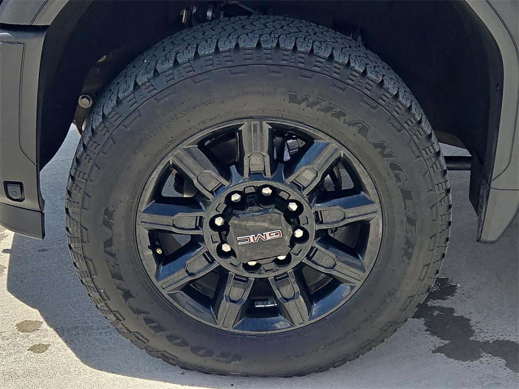 used 2024 GMC Sierra 2500 car, priced at $76,673