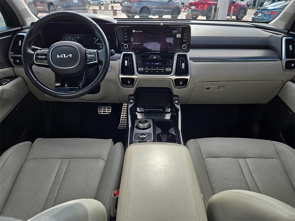 used 2022 Kia Sorento Plug-In Hybrid car, priced at $28,796