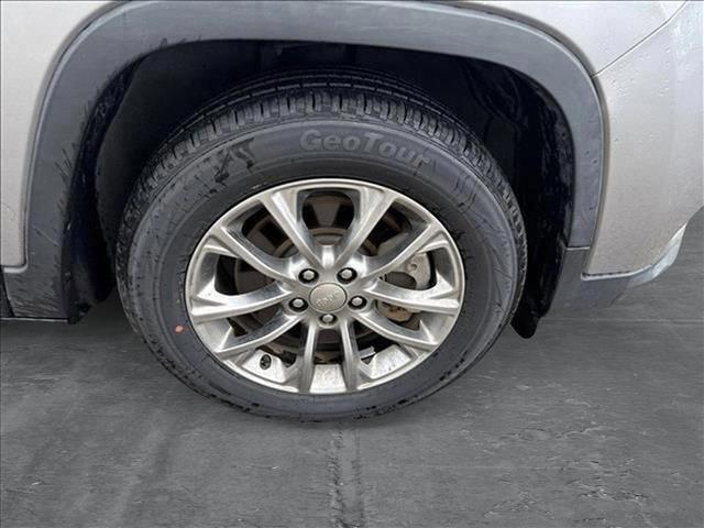 used 2019 Jeep Cherokee car, priced at $14,995