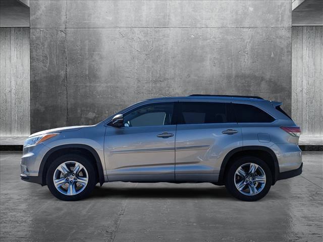 used 2015 Toyota Highlander car, priced at $16,534