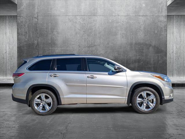 used 2015 Toyota Highlander car, priced at $16,534