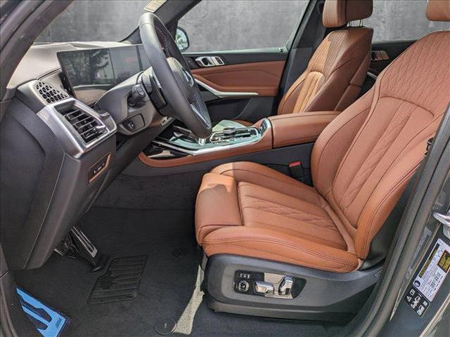 new 2025 BMW X7 car, priced at $125,065