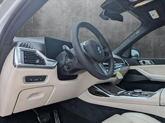 new 2026 BMW X7 car, priced at $100,930