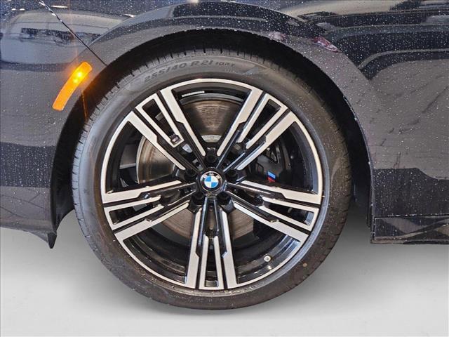 new 2025 BMW 760 car, priced at $129,735