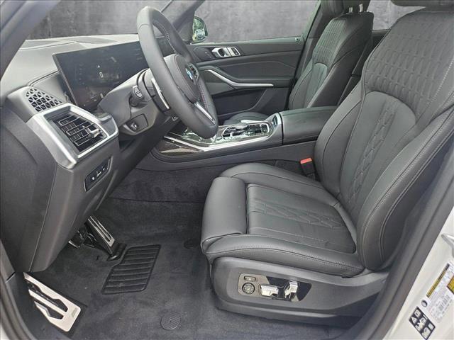 new 2025 BMW X7 car, priced at $119,480