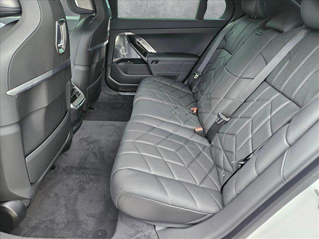 new 2025 BMW 760 car, priced at $140,450