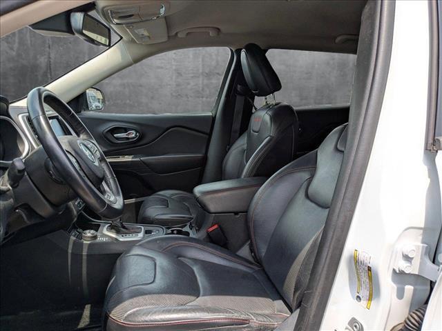 used 2016 Jeep Cherokee car, priced at $19,091