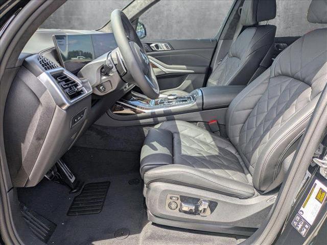 new 2026 BMW X7 car, priced at $101,185