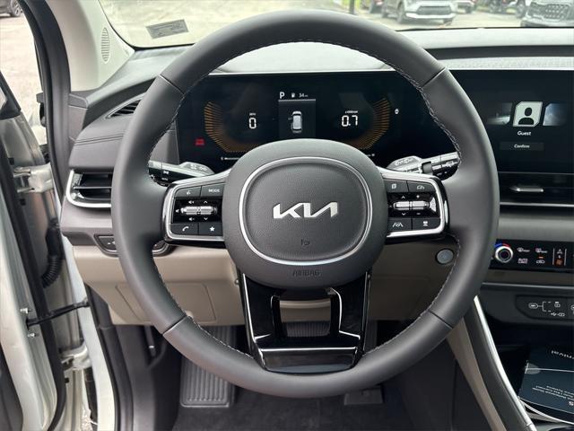 new 2025 Kia Carnival car, priced at $42,385