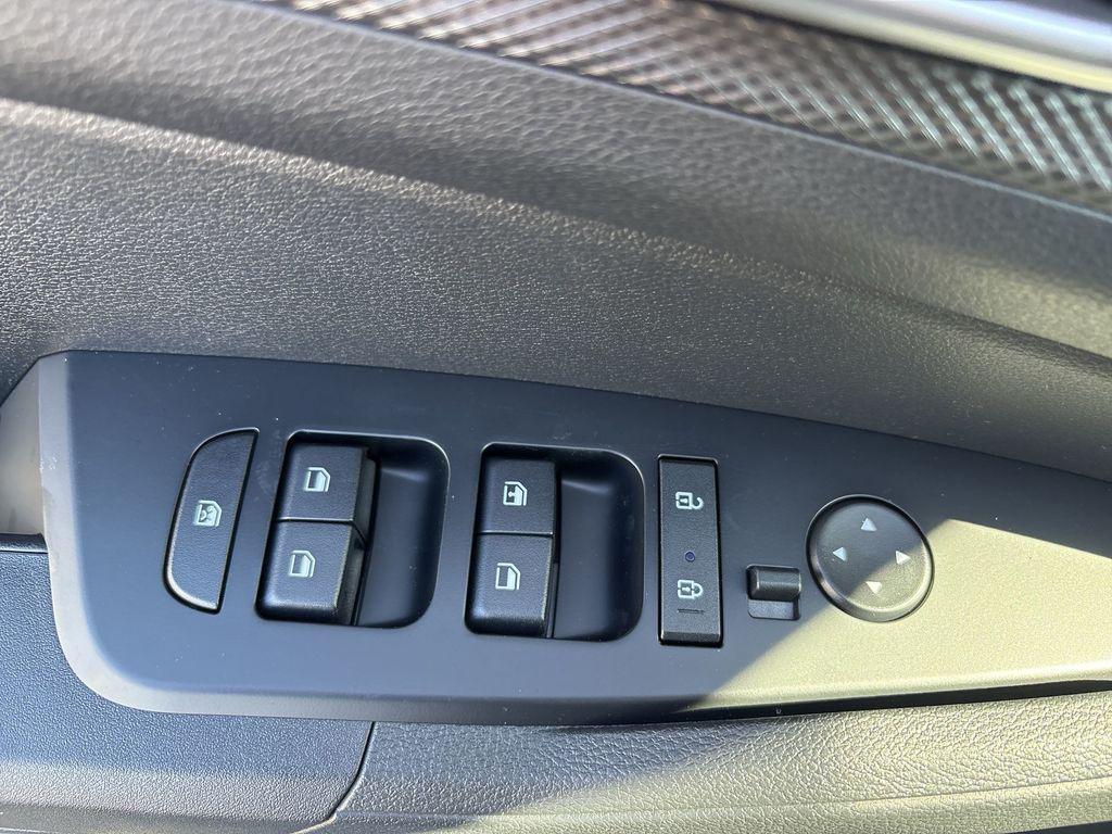 new 2025 Kia Sportage Hybrid car, priced at $30,790