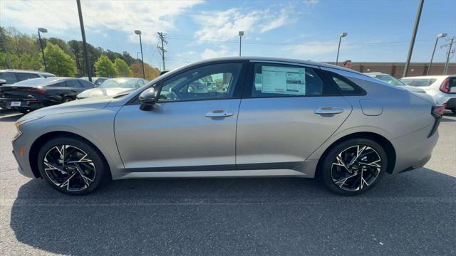 new 2025 Kia K5 car, priced at $31,965