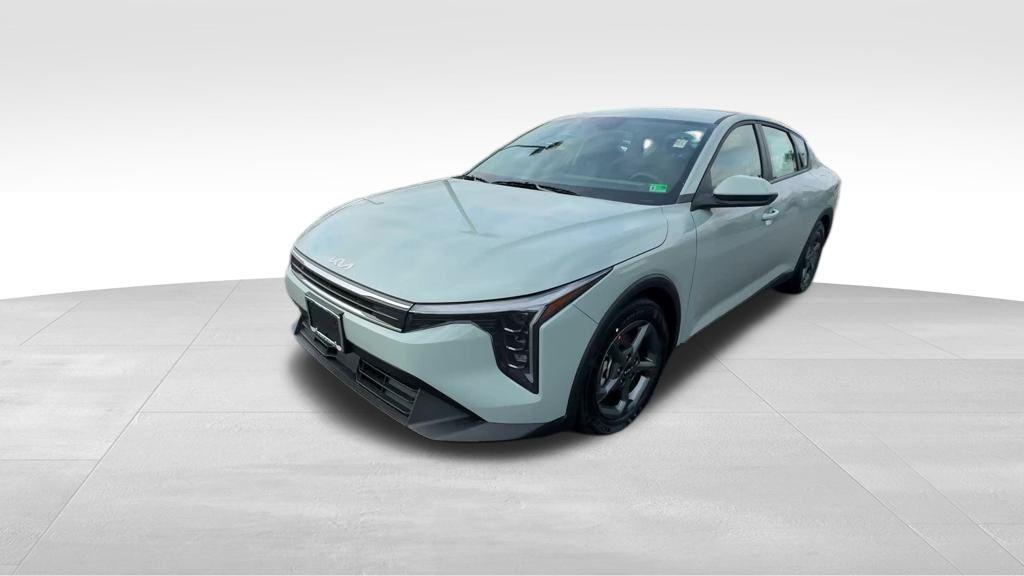 new 2025 Kia K4 car, priced at $23,690